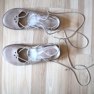 Dansko Gretel Lace Up Flats 6